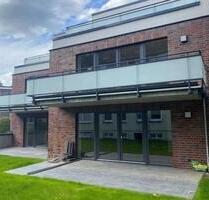 hochwertige Neubau-Wohnung mit großer Terrasse in Lauf nähe zum Bramfelder See 1 Tiefgaragen Stp. - Hamburg Wandsbek