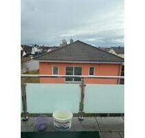 4-Zi-DG Wohnung, Balkon, Stellplatz, Bad-Wanne-Dusche. 1350,- KM - Moosburg an der Isar