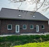 Doppelhaushälfte Erstbezug - 1.100,00 EUR Kaltmiete, ca.  120,00 m² in Großheide (PLZ: 26532)