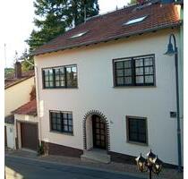 Sonniges Einfamilienhaus - 1.100,00 EUR Kaltmiete, ca.  115,00 m² in Hargesheim (PLZ: 55595)