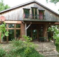 Charmantes Landhaus auf idyllischer Hofstelle, 2 Wohneinheiten - Bleckede