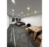 Zwei Zimmer Wohnung gut belichtet. - Riedstadt