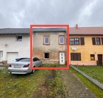 Haus in Losheim in Top Lage - 230.000,00 EUR Kaufpreis, ca.  300,00 m² in Losheim am See (PLZ: 66679)