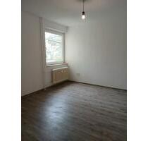 Modernisierte 3-Zimmer-Erdgeschosswohnung mit Balkon! - Bielefeld Sennestadt