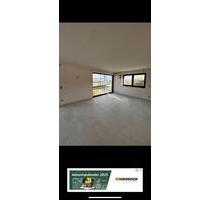 Neubau KfW 40 Effizienzhaus -2-Zi-Penthousewohnung in Ludwigsburg