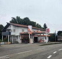Gut laufende Tankstelle mit 2 Wohungen 5 Garagen - Kenzingen