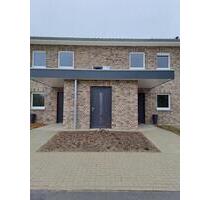 Helle Neubau OG-Wohnung - 850,00 EUR Kaltmiete, ca.  72,00 m² in Neuenhaus (PLZ: 49828)