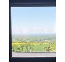 Dachgeschosswohnung mit traumhaftem Panoramablick in Nideggen-Rath – ab sofort verfügbar !