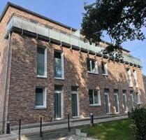 Split-Level Exklusive 3,5 Zi.-Whg. inkl. EBK, Balkon & 2 Dachterrassen - Hamburg Wandsbek