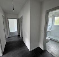 Erstbezug nach Kernsanierung 3 Zimmerwohnung - Barsinghausen