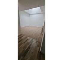 Studio zur Miete, Energieeffizienz B, Küche mit Spüle, Kühlschrank und Herd, stufenloser Zugang, Sicherheitstür, separater Eingang - Fürstenwalde (Spree)
