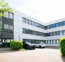 Komplett renovierte Büroetage im Düsseldorfer Süden. Perfekte Anbindung. 2. Obergeschoss.