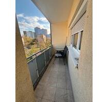 Stilvolle 2-Zimmer-Wohnung mit Balkon in Nürnberg-Glockenhof