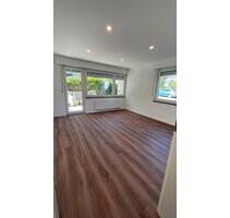 Hochwertige EG-Wohnung mit Terrasse,Stellplatz &Einbauküche - Ludwigsburg Eglosheim