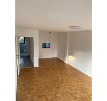 Helle 2-Zimmer-Wohnung mit Südbalkon & Stellplatz (60qm) - Filderstadt