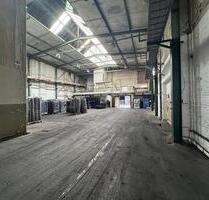 2700 m² Halle in Duisburg - 4,00 EUR Kaltmiete, ca.  4,00 m² in Duisburg (PLZ: 47055) Duisburg-Mitte