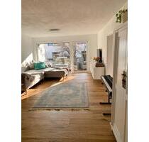 Moderne 4-Zimmer Wohnung mit Stellplatz und Garage in Ditzingen