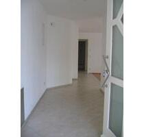 Büro zu vermieten - 620,00 EUR Kaltmiete, ca.  62,00 m² in Siegsdorf (PLZ: 83313)