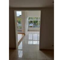 helle geräumige Maisonette-Wohnung mit Penthouse-Charakter - Laufach