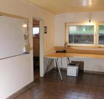 Modernisiert 2025: 68 m² EG-Wohnung mit Einbauküche & Südwestbalkon in Elsen - Paderborn