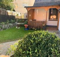 Zentrales Reiheneckhaus mit Garten & Mieteinnahme, Provisionsfrei - Selb