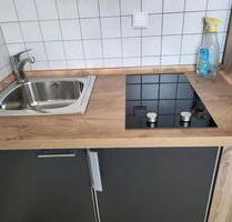 Neu Renovierte schöne 1 - Zimmer Wohnung mit Balkon - Böblingen