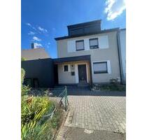 PRIVATVERKAUF Geräumiges saniertes Reiheneckhaus - Ingolstadt Südost