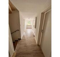 Wohnhaus zu vermieten 350m² - 2.000,00 EUR Kaltmiete, in Mengerskirchen (PLZ: 35794)