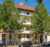 Top Wohnung mit 2 Balkonen und großem Bad mit Dusche & Wanne - Magdeburg Leipziger Straße