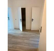 2 Zimmer Küche diele Bad Gäste WC Studenten Wg geeignet - Aachen Aachen-Mitte