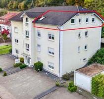 Beckingen-Haustadt – Gepflegte 3-ZKB-Dachgeschosswohnung