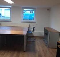 Raum zur Miete Büro - 360,00 EUR Kaltmiete, ca.  30,00 m² in Dortmund (PLZ: 44319) Brackel
