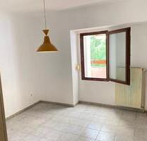 Renovierte 2 ZKB Wohnung in Ottweiler Stadt mit Balkon ab sofort