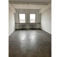 Atelier Mitbenutzung - 153,00 EUR Kaltmiete, ca.  25,00 m² in Köln (PLZ: 50735) Nippes