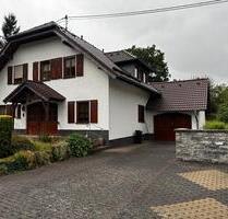 Schöne 3 ZKB Wohnung mit EBK und Balkon in Waldesch