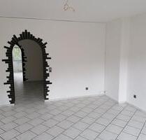 2 Zimmerwohnung Nähe Stadtwald - 600,00 EUR Kaltmiete, ca.  85,00 m² in Eschweiler (PLZ: 52249)
