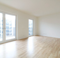 Helle 2-Zimmer-Wohnung mit EBK und Balkon - Berlin Mitte