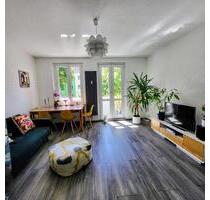 Attraktive 3-Zimmer-Wohnung mit Balkon und Parkplatz - Berlin Lichtenberg