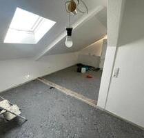 Dachgeschoss Wohnung Flehingen - 900,00 EUR Kaltmiete, ca.  50,00 m² in Oberderdingen (PLZ: 75038)