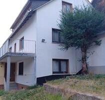 Doppelhaushälfte mit Scheune - 250.000,00 EUR Kaufpreis, in Wilnsdorf (PLZ: 57234)