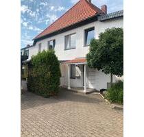 Mietwohnung 1. Etage Essenrode - 800,00 EUR Kaltmiete, ca.  140,00 m² in Lehre (PLZ: 38165)