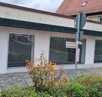 Laden zu vermieten - 1.300,00 EUR Kaltmiete, ca.  10,83 m² in Lauf an der Pegnitz (PLZ: 91207)