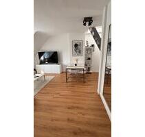 WUNDERSCHÖNE & MODERN MÖBLIERTE 2-ZIMMER-WOHNUNG - Bergheim Ahe