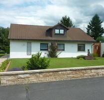 Terrassenwohnung m. schönem Garten, Garage, Fahrradraum - Bad Neualbenreuth