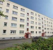 Helle, familienfreundliche 3-Raum-Wohnung mit Balkon - Plauen Altstadt