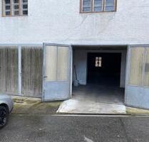 Lagerfläche zu vermieten - 800,00 EUR Kaltmiete, ca.  225,00 m² in Bruckberg (PLZ: 84079)