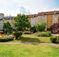 Renovierte, gemütliche 2-Zimmer-Erdgeschoss-Wohnung mit Balkon ab sofort frei! - Nürnberg Gibitzenhof