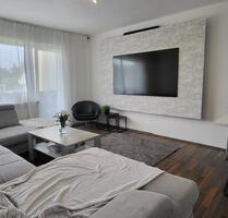 Helle 3-Zimmer-Wohnung mit EBK und Balkon in schöner Wohnlage OG