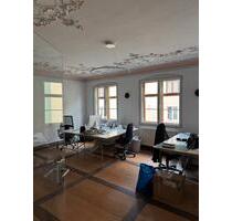 Exklusive 2-Zimmer-Wohnung mit barocker Stuckdecke in Memmingen