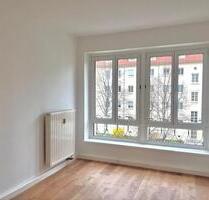 Wunderschön - renovierte 3R.-Whg. mit Balkon - Jetzt zuschlagen - Gera